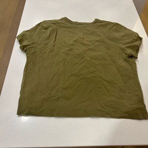 Lululemon classic fit cotton blend t shirt. Dark green color.